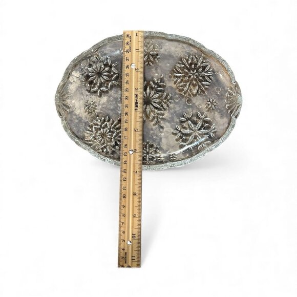 Mikasa Crystal Snowflake Oval Serving Tray 9" X 7" Elegant Holiday Decor & Enter - Picture 4 of 5